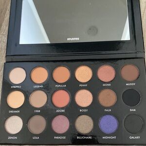 Purpro Etienne (pur minerals) makeup palette